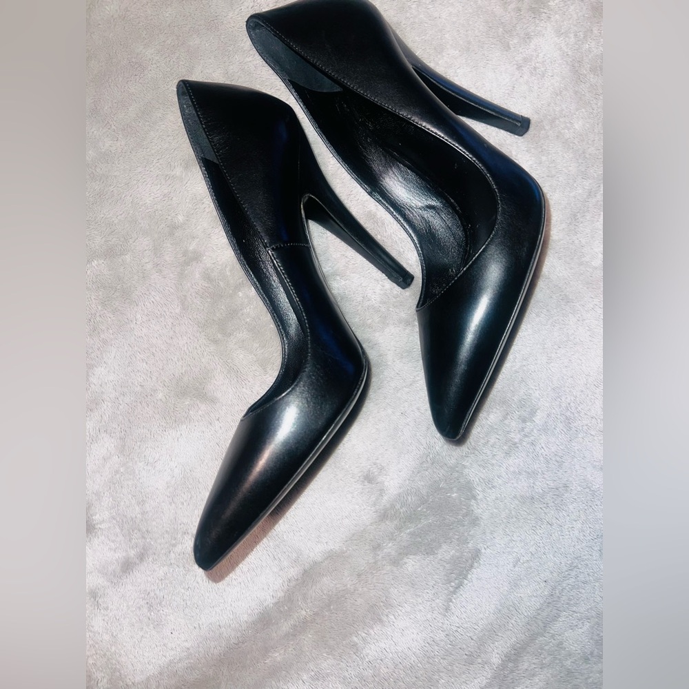 Versace point toe heels - Picture 3 of 3